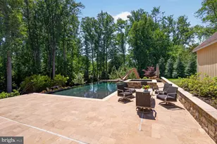 10507 Oakton Ridge Ct, Oakton, VA 22124 - Photo 4