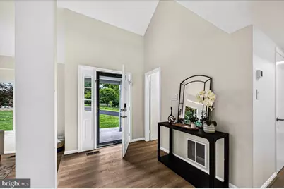 11057 Bishopsgate Court, Reston, VA 20194 - Photo 6