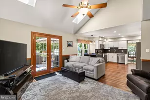 6463 Woodmere Pl, Centreville, VA 20120 - Photo 26