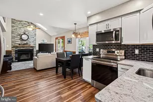 6463 Woodmere Pl, Centreville, VA 20120 - Photo 20