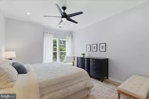 4127 Fountainside Ln, Fairfax, VA 22030 - Photo 14