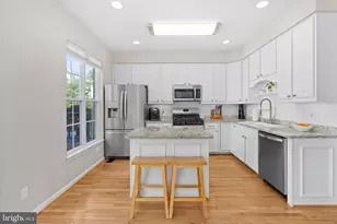 2503 James Maury Dr, Herndon, VA 20171 - Photo 16