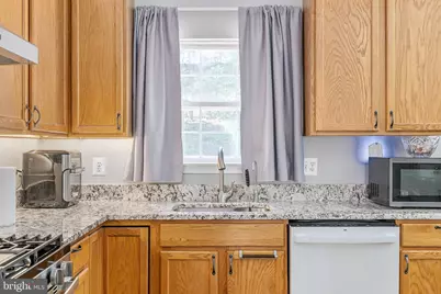 9626 Eaton Woods Place, Lorton, VA 22079 - Photo 12