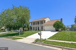 4603 Sand Rock Ln, Chantilly, VA 20151 - Photo 2