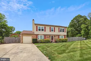 4555 Lantern Pl, Alexandria, VA 22306 - Photo 1