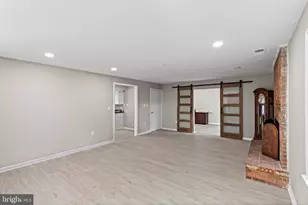 717 Kentland Dr, Great Falls, VA 22066 - Photo 8