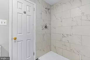 717 Kentland Dr, Great Falls, VA 22066 - Photo 28