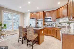 8320 Dockray Ct, Lorton, VA 22079 - Photo 2
