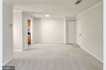 14905 Rydell Road #103, Centreville, VA 20121 - Photo 8