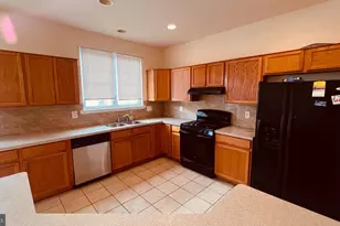 7678 Audubon Meadow Way, Alexandria, VA 22306 - Photo 4