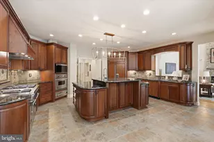 7211 12 Oaks Dr, Fairfax Station, VA 22039 - Photo 14