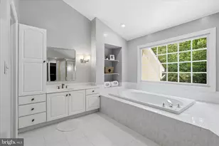 7211 12 Oaks Dr, Fairfax Station, VA 22039 - Photo 38