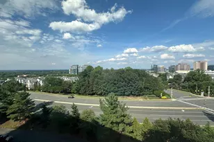 8340 Greensboro Dr, McLean, VA 22102 - Photo 10