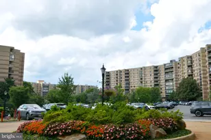 8340 Greensboro Dr, McLean, VA 22102 - Photo 32