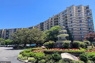8340 Greensboro Dr, McLean, VA 22102 - Photo 42