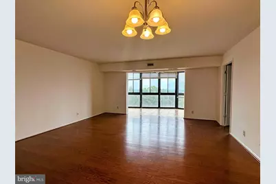 8340 Greensboro Drive #906, McLean, VA 22102 - Photo 6