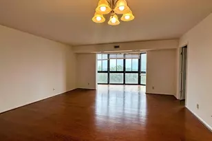 8340 Greensboro Dr, McLean, VA 22102 - Photo 6