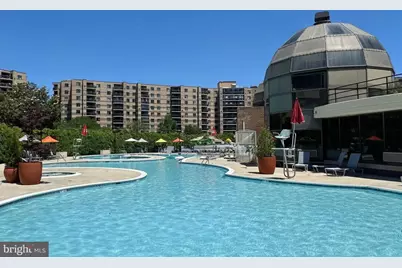 8340 Greensboro Drive #906, McLean, VA 22102 - Photo 32