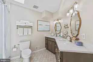 3203 Kinross Cir, Herndon, VA 20171 - Photo 12