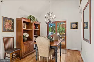 3203 Kinross Cir, Herndon, VA 20171 - Photo 4