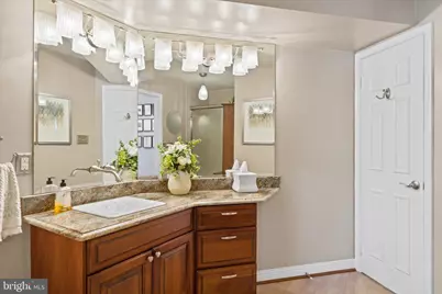 3203 Kinross Circle, Herndon, VA 20171 - Photo 8