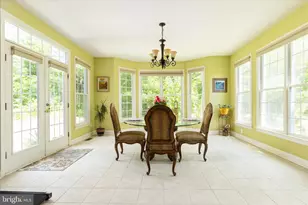 8906 Laurel Overlook Dr, Lorton, VA 22079 - Photo 22