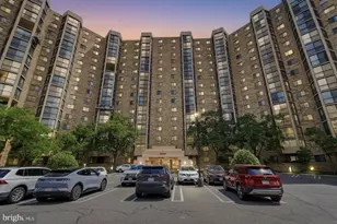 5902 Mount Eagle Dr, Alexandria, VA 22303 - Photo 58