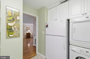 5902 Mount Eagle Dr, Alexandria, VA 22303 - Photo 48
