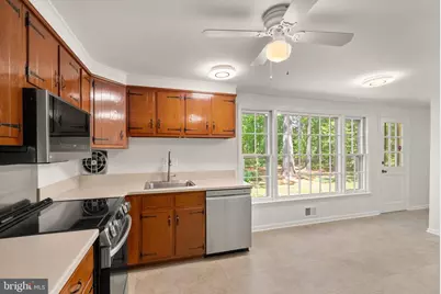 4018 Robertson Boulevard, Alexandria, VA 22309 - Photo 16