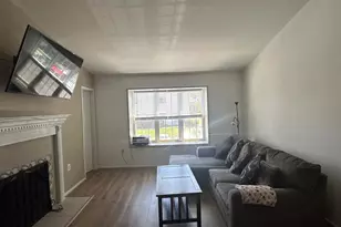 7804 Harrowgate Cir, Springfield, VA 22152 - Photo 6