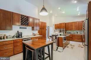 10808 Nicholsridge Rd, Great Falls, VA 22066 - Photo 16
