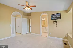 3915 Green Look Ct, Fairfax, VA 22033 - Photo 30