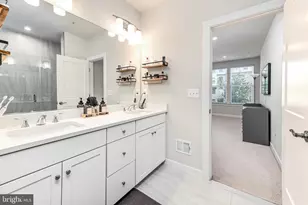 13543 Sayward Blvd, Herndon, VA 20171 - Photo 16