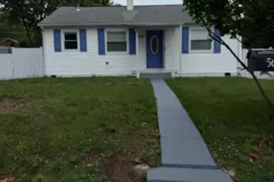 5608 Tremont Dr, Alexandria, VA 22303 - Photo 1