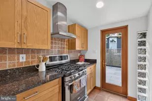 7901 Sycamore Dr, Falls Church, VA 22042 - Photo 34