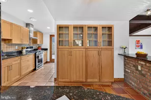 7901 Sycamore Dr, Falls Church, VA 22042 - Photo 32