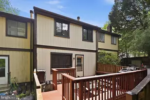 5851 Jacksons Oak Ct, Burke, VA 22015 - Photo 32