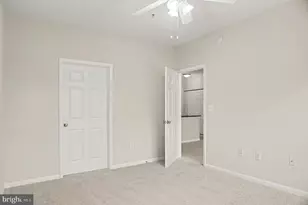 12956 Centre Park Cir, Herndon, VA 20171 - Photo 20