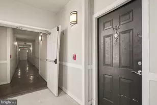 12956 Centre Park Cir, Herndon, VA 20171 - Photo 6