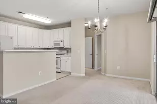 11575 Cavalier Landing Ct, Fairfax, VA 22030 - Photo 6