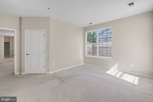 11575 Cavalier Landing Ct, Fairfax, VA 22030 - Photo 24
