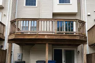 5714 Lofthill Ct, Alexandria, VA 22303 - Photo 2
