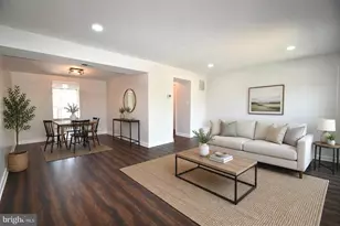 5714 Lofthill Ct, Alexandria, VA 22303 - Photo 6