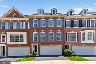 12003 Mill Rock Dr, Fairfax, VA 22030 - Photo 2