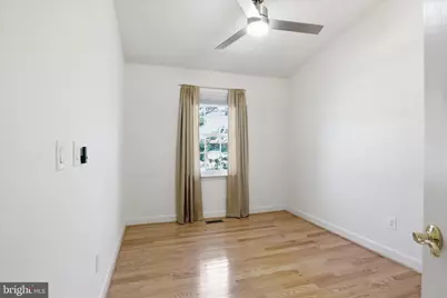 3946 Valley Ridge Drive, Fairfax, VA 22033 - Photo 22