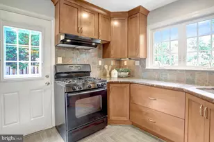 2106 Basset St, Alexandria, VA 22308 - Photo 14