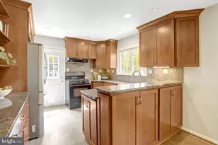 2106 Basset St, Alexandria, VA 22308 - Photo 10