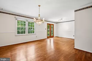 7871 Godolphin Dr, Springfield, VA 22153 - Photo 32