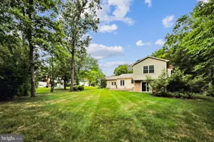 7871 Godolphin Dr, Springfield, VA 22153 - Photo 8