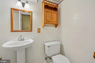 7871 Godolphin Dr, Springfield, VA 22153 - Photo 44